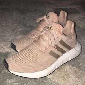 Women’s Adidas Swift Run